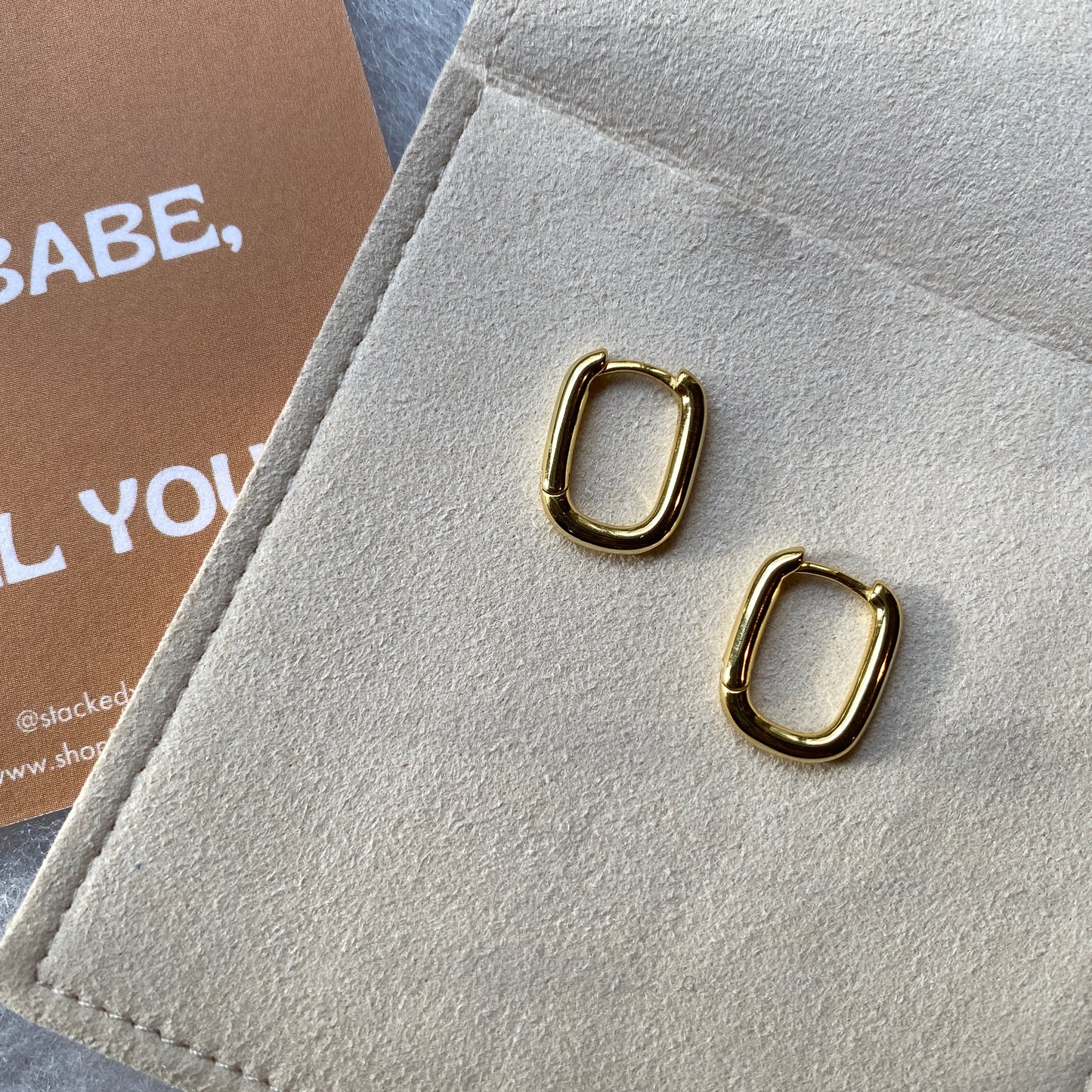 Square U-Shape Hoops