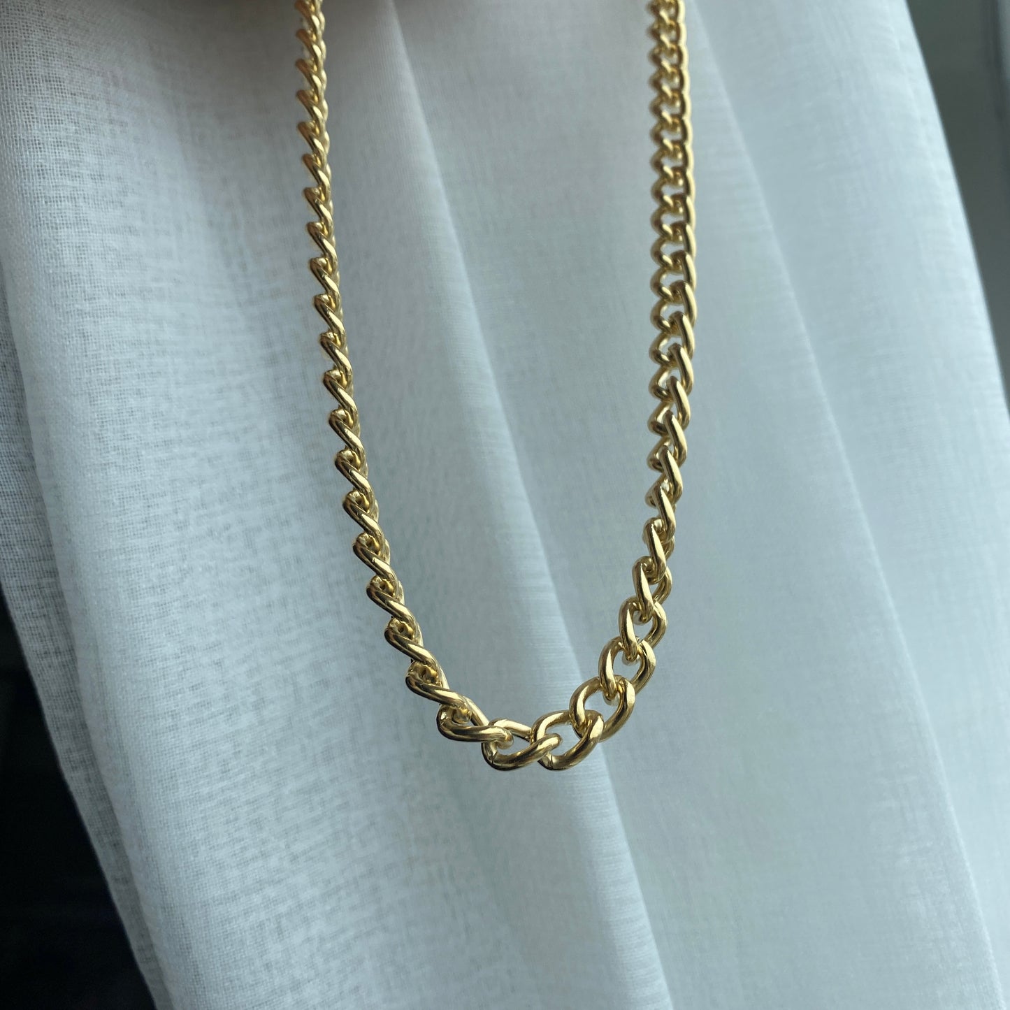 Hollow Curb Chain Necklace